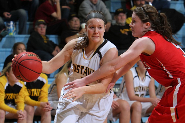 Julia Dysthe led the offense with 18 points in Gustavus's season-opening win over UW-River Falls. Photo courtesy of A.J. Dahm - Sport PiX.