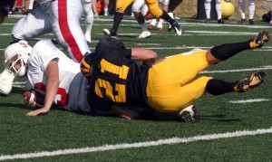 Safety Joe Welch (#21) recently became only the 14th player in Gustavus football history to record 200 career tackles.