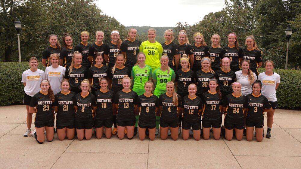 Photo of the 2022 Women's Soccer Team in game jerseys