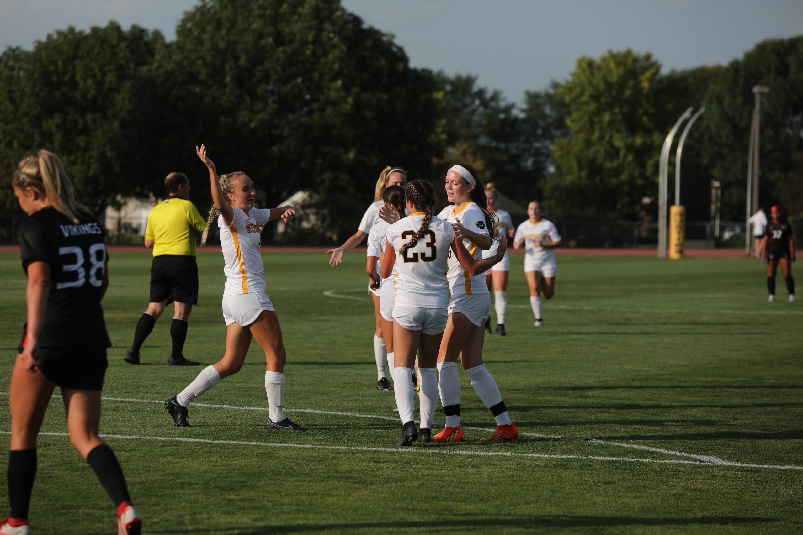 Gusties Cruise to 6-0 Win Over Vikings - Posted on September 7th, 2022 by  Jordan Modjeski