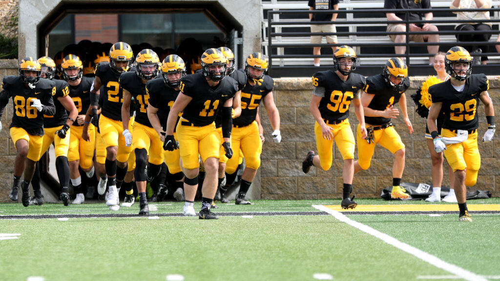 Football Opens MIAC Play Saturday at Concordia - Posted on September