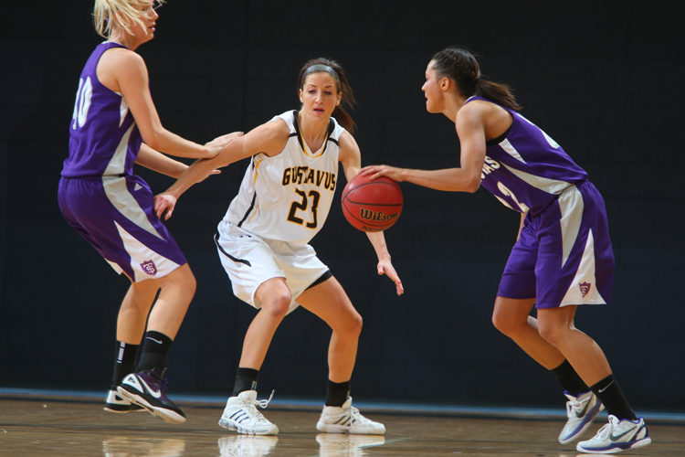 Women’s Basketball Tips Off With St. Thomas For MIAC Championship Saturday