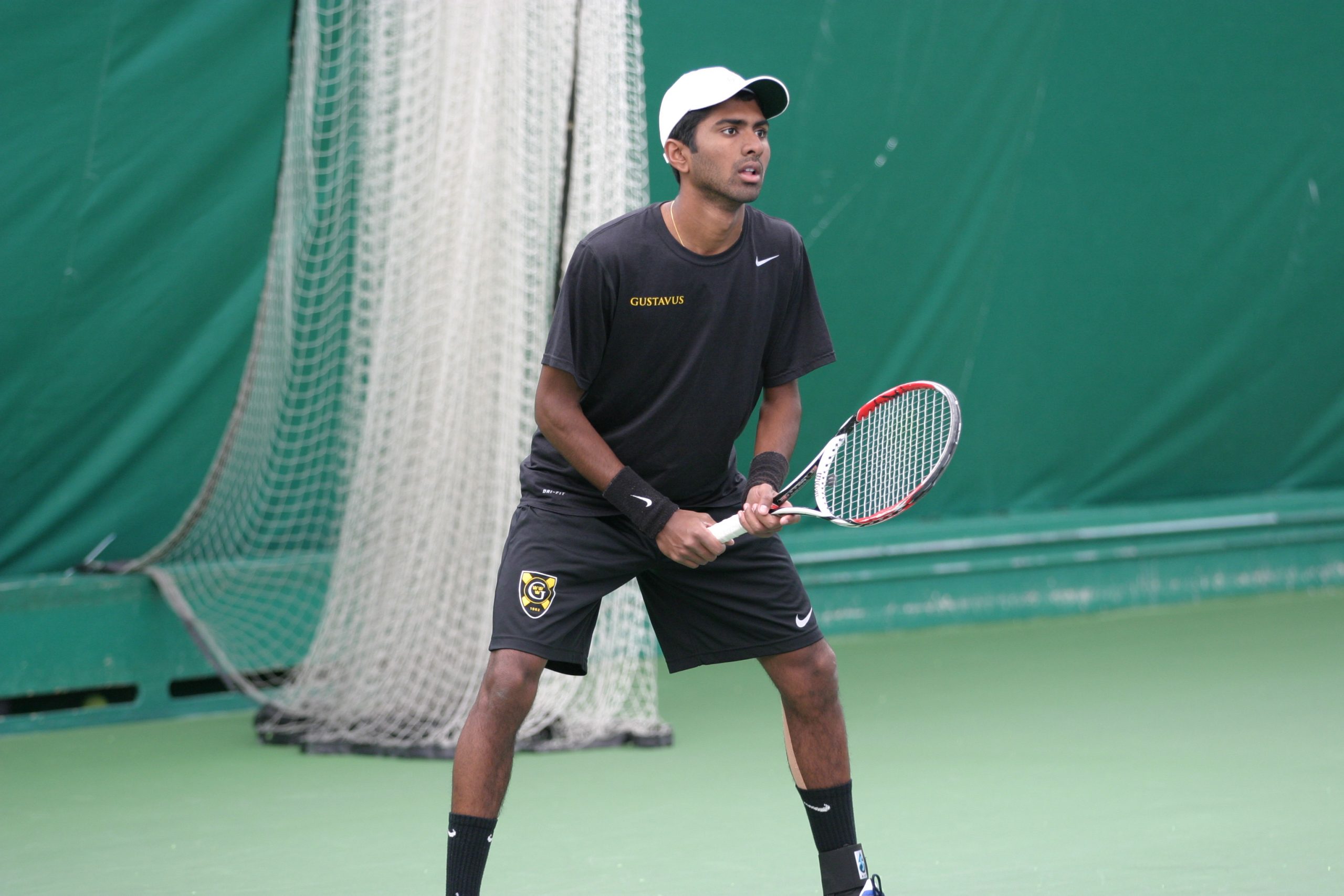 Amrik Donkena Named MIAC Men’s Tennis Athlete Of The Week