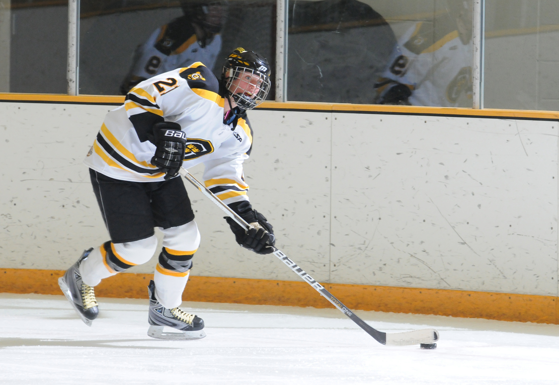 Allie Schwab Named MIAC Women’s Hockey Player Of The Year, Three Other Gusties Awarded All-Conference