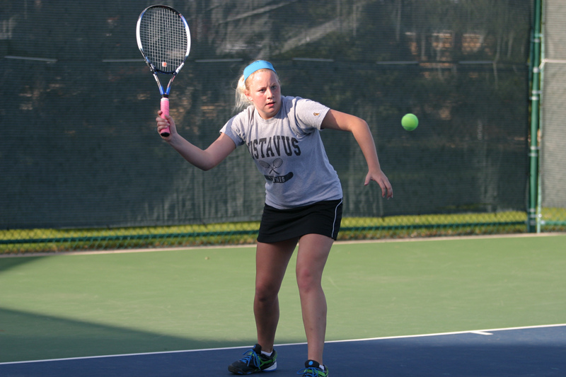 Women’s Tennis Wins Fifth Straight, 9-0 Over St. Olaf