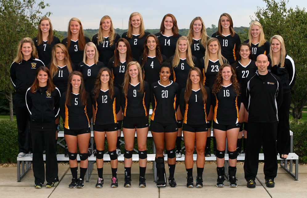 Volleyball Set To Open Season At UW-Whitewater Tournament