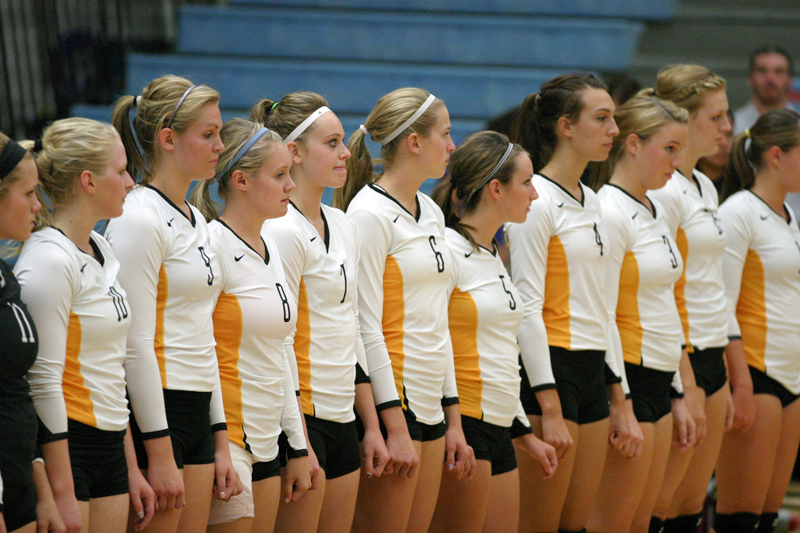 Volleyball Suffers 3-0 Defeat To St. Thomas In Home Opener