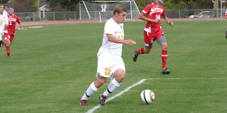 Brown’s Goals Lift Men’s Soccer Past Saint John’s 2-1