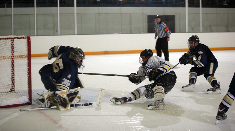 Men’s Hockey Shut Out By Bethel 2-0, Suffers Sweep