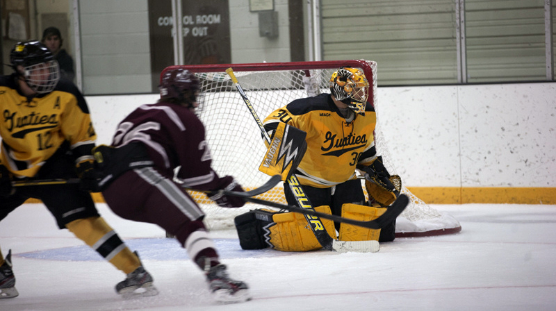 Walsh’s Overtime Game-Winner Lifts Men’s Hockey Past Augsburg 3-2, Gusties Sweep