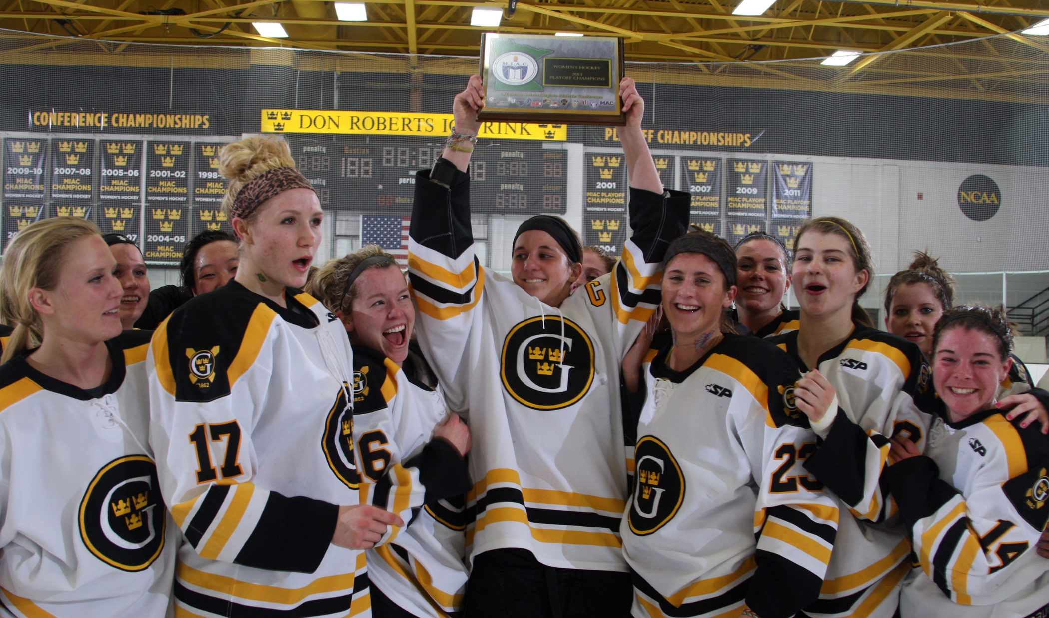 Women’s Hockey MIAC Playoff Champion Following 4-1 Win Over Concordia