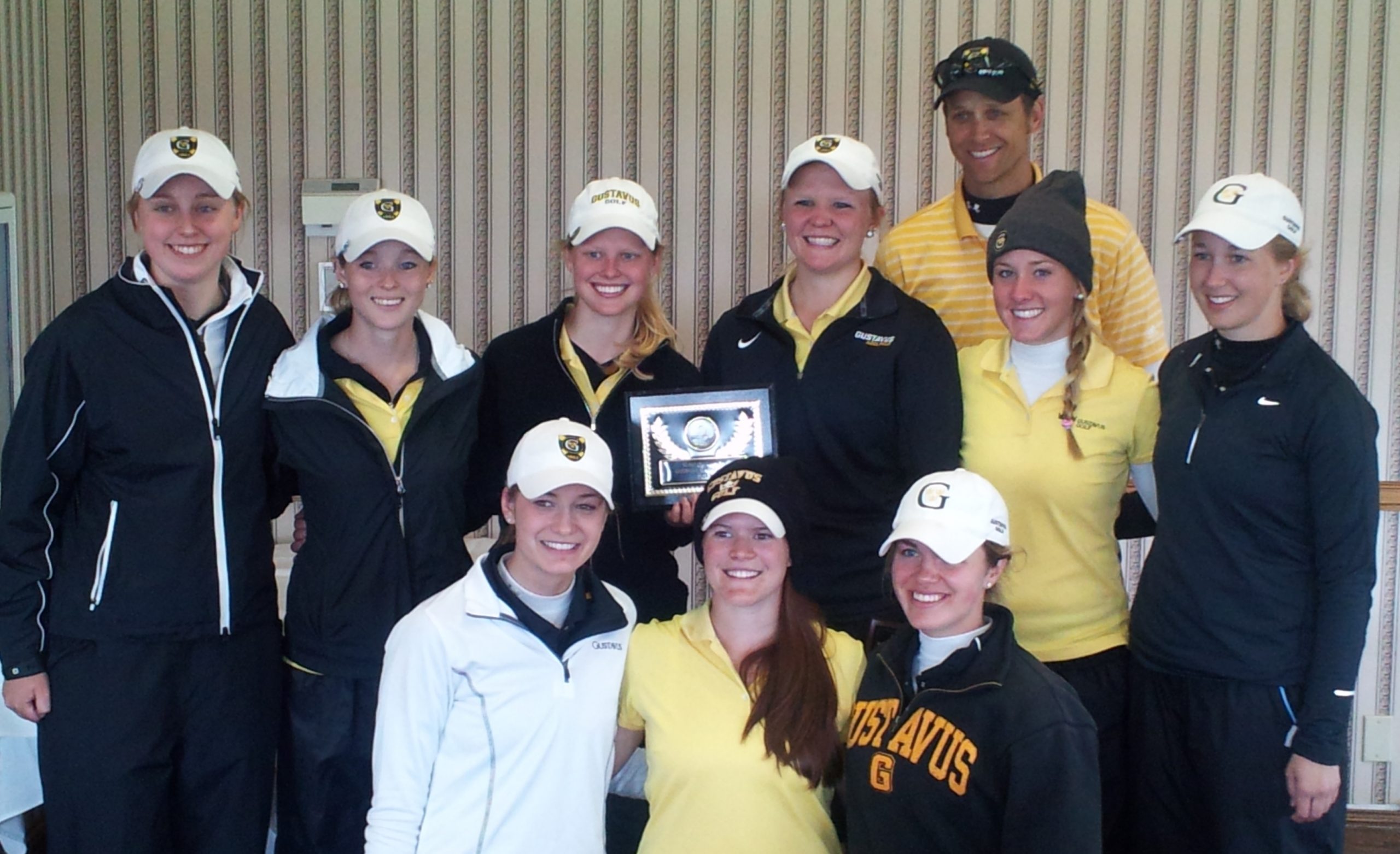 Women’s Golf Wins Gustie Spring Invite