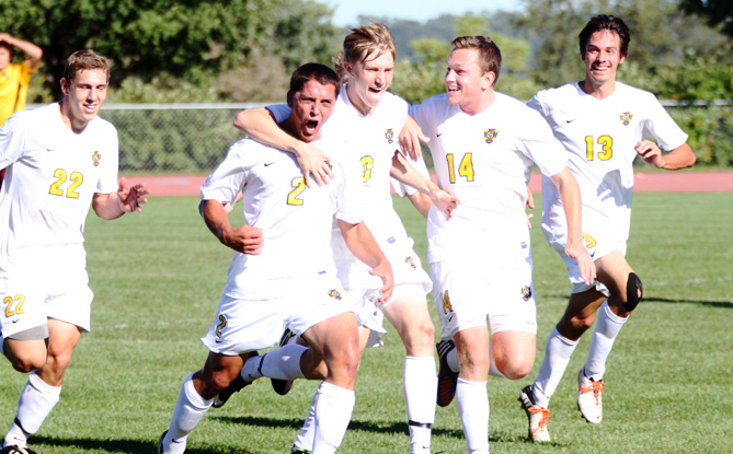 Sean Sendelbach’s Late Goal Gives Men’s Soccer 1-0 Win Over Concordia