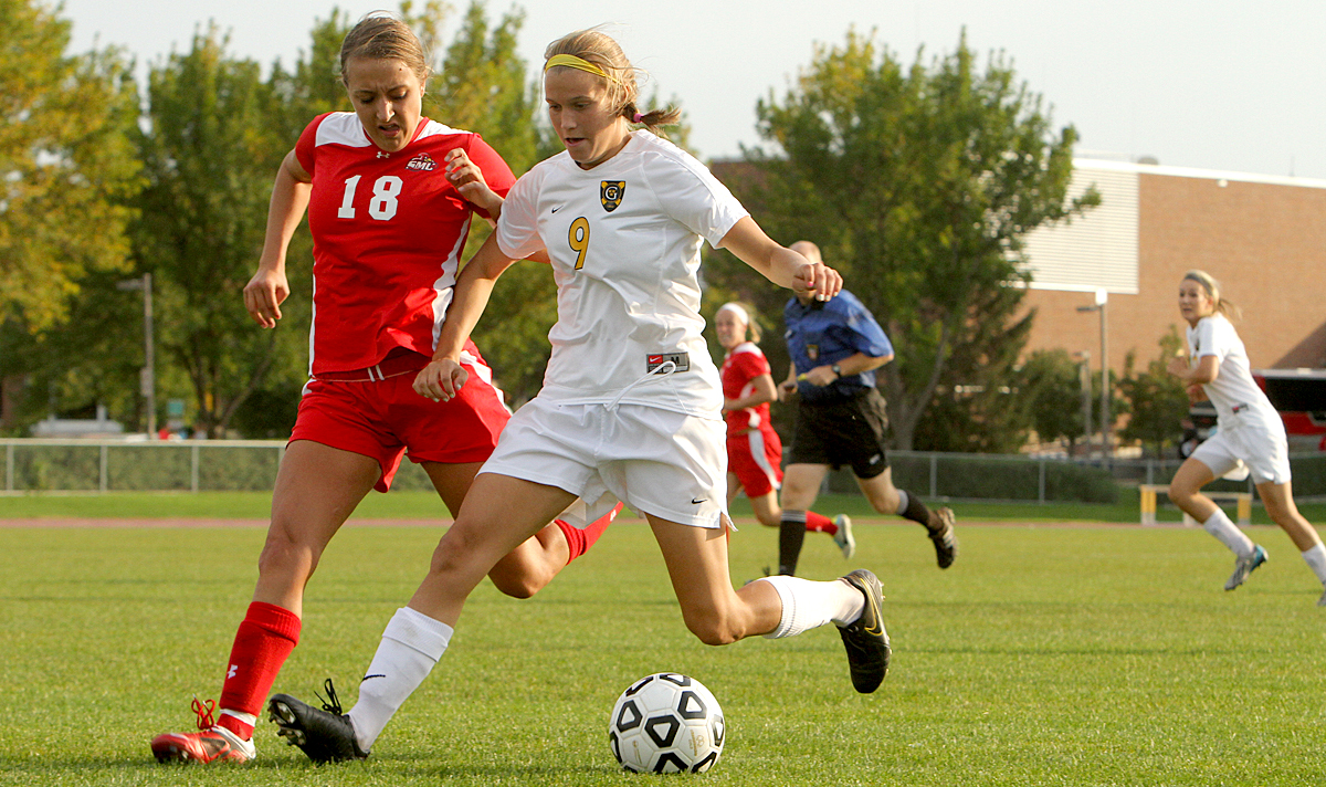 Women’s Soccer Picks Up First Conference Win 3-1 Over Saint Mary’s