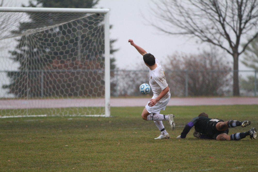 Roth’s Overtime Goal Propels Men’s Soccer Past St. Scholastica And Into Second Round Of NCAA Tournament