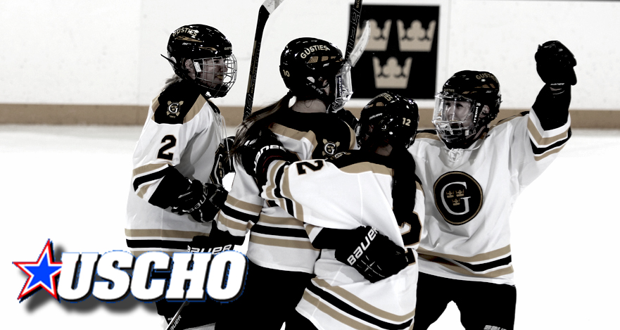 Women’s Hockey Moves Up To No. 6 In Latest USCHO.com Poll