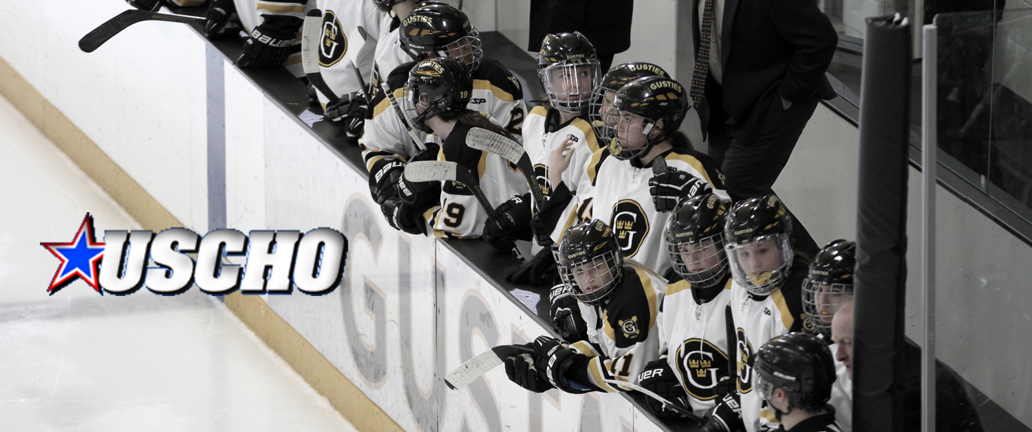 Women’s Hockey Drops To No. 8 In Latest USCHO.com Poll