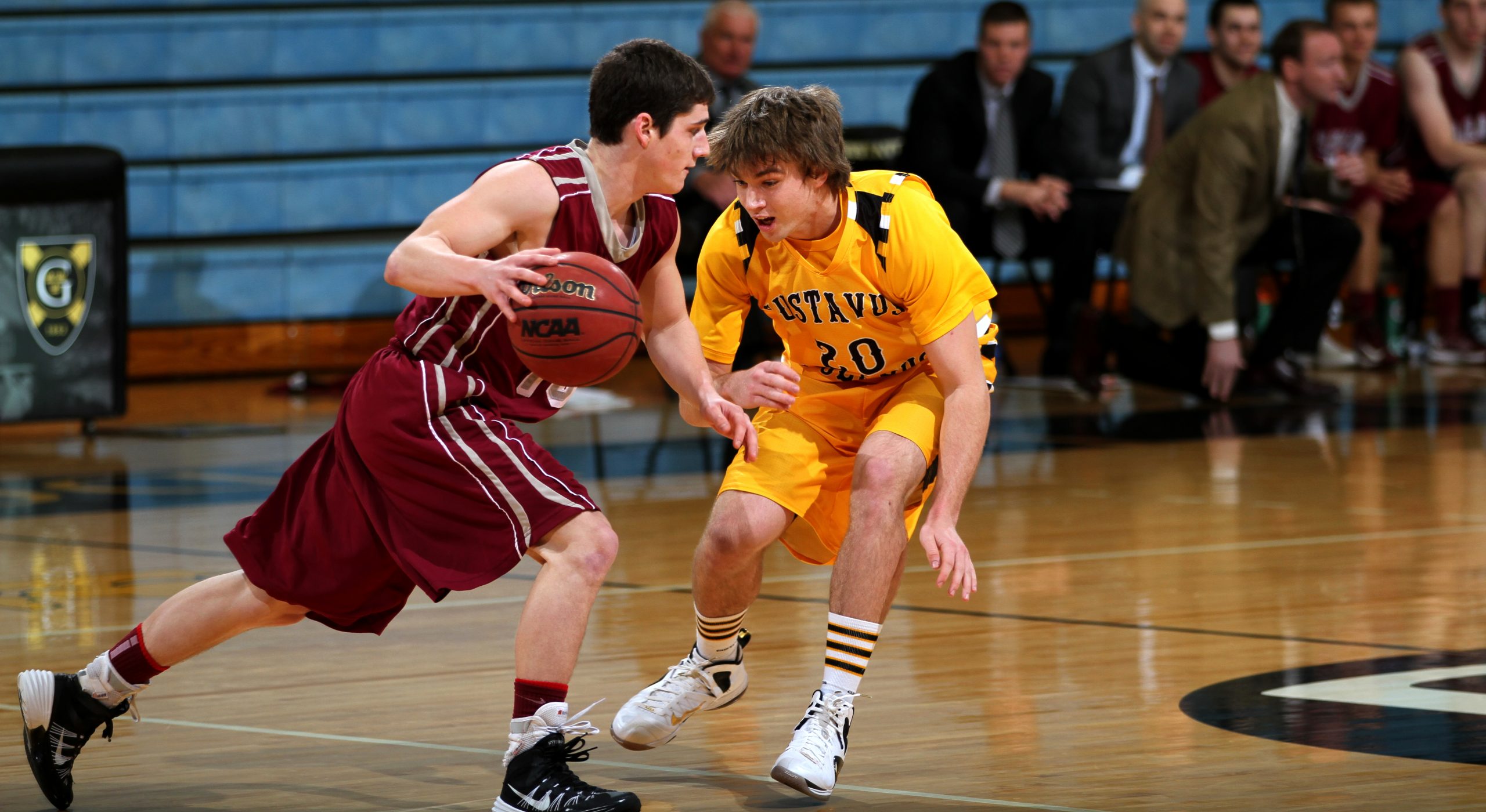 Defense Shines, Men’s Basketball Beats Hamline 65-44