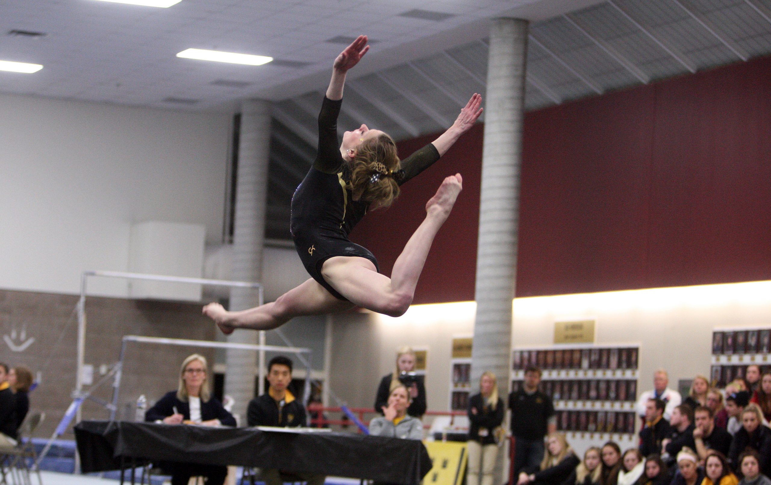 Gymnastics Falls To Winona State In Home Opener