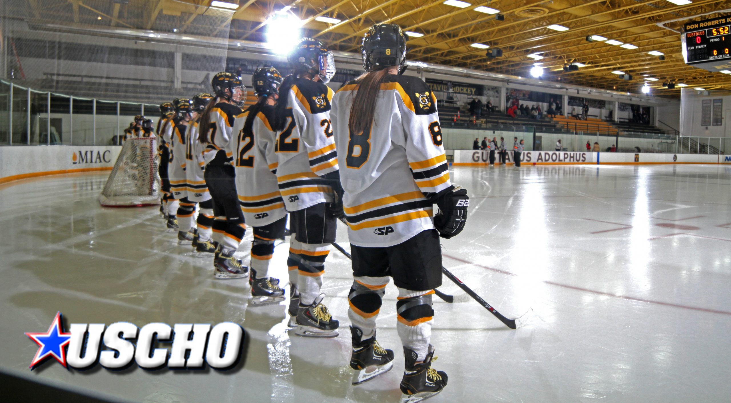 Women’s Hockey Drops To No. 9 In Latest USCHO.com Poll