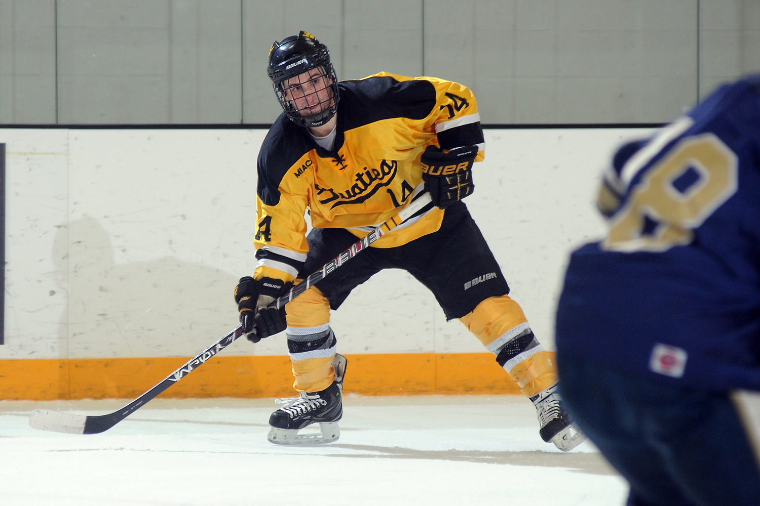 Men’s Hockey Secures No. 2 Seed In MIAC Playoffs With 4-1 Win Over Bethel