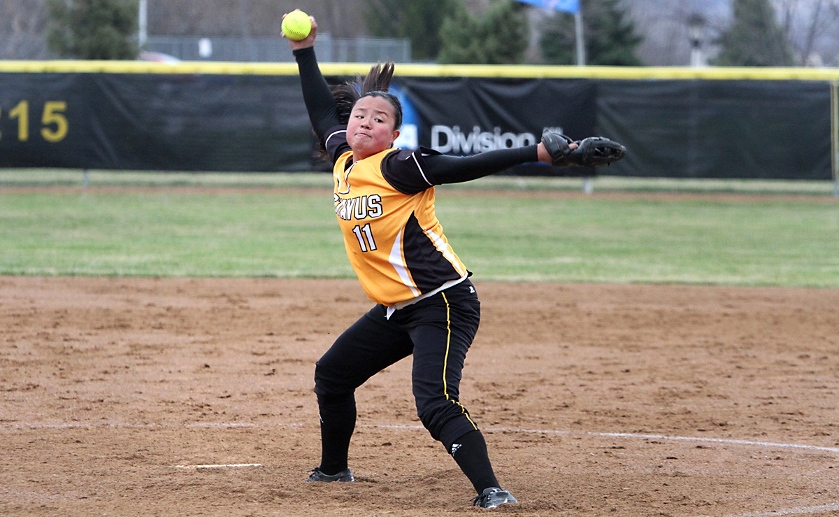 Softball Splits With Augsburg 8-0, 2-4 On Senior Day