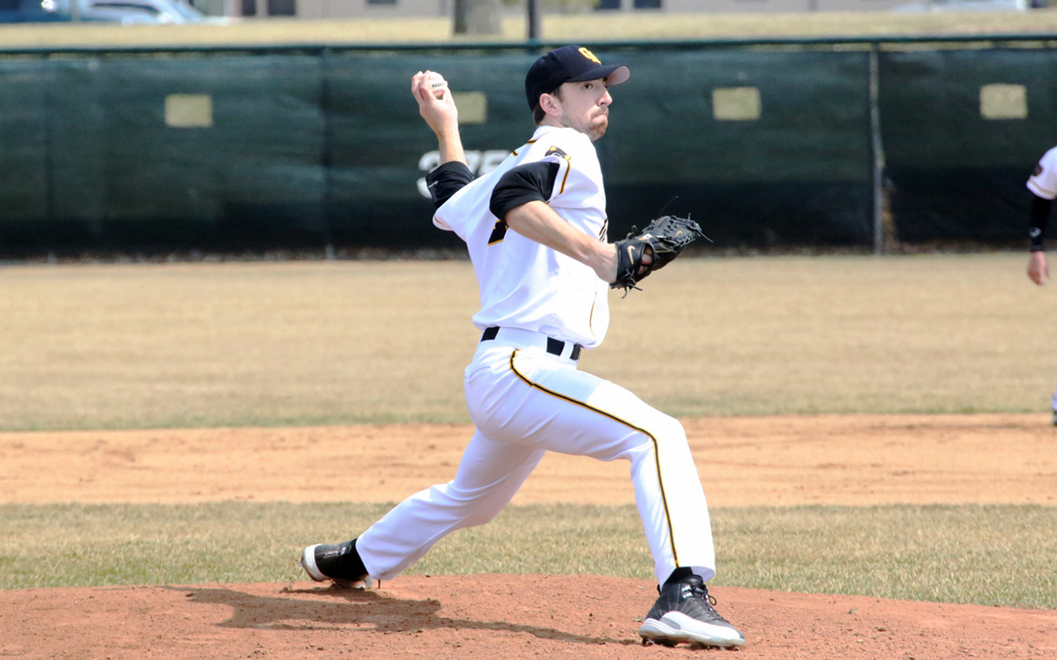 Baseball Salvages Split Against Saint Mary’s In Tightly Contested Twin Bill