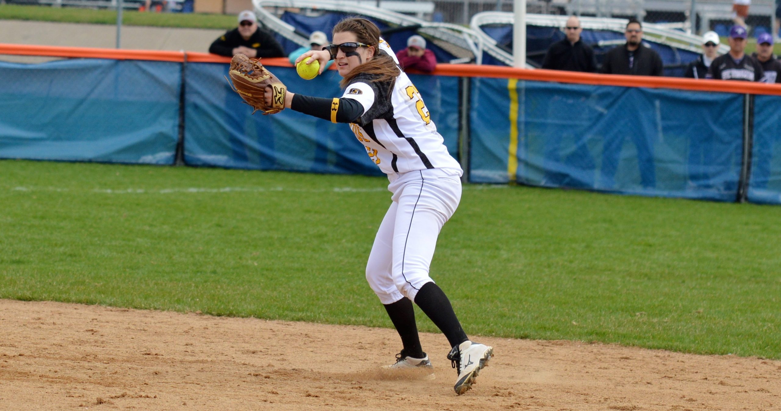 Softball Finishes Season With 7-5 Loss To Bethel In MIAC Playoffs