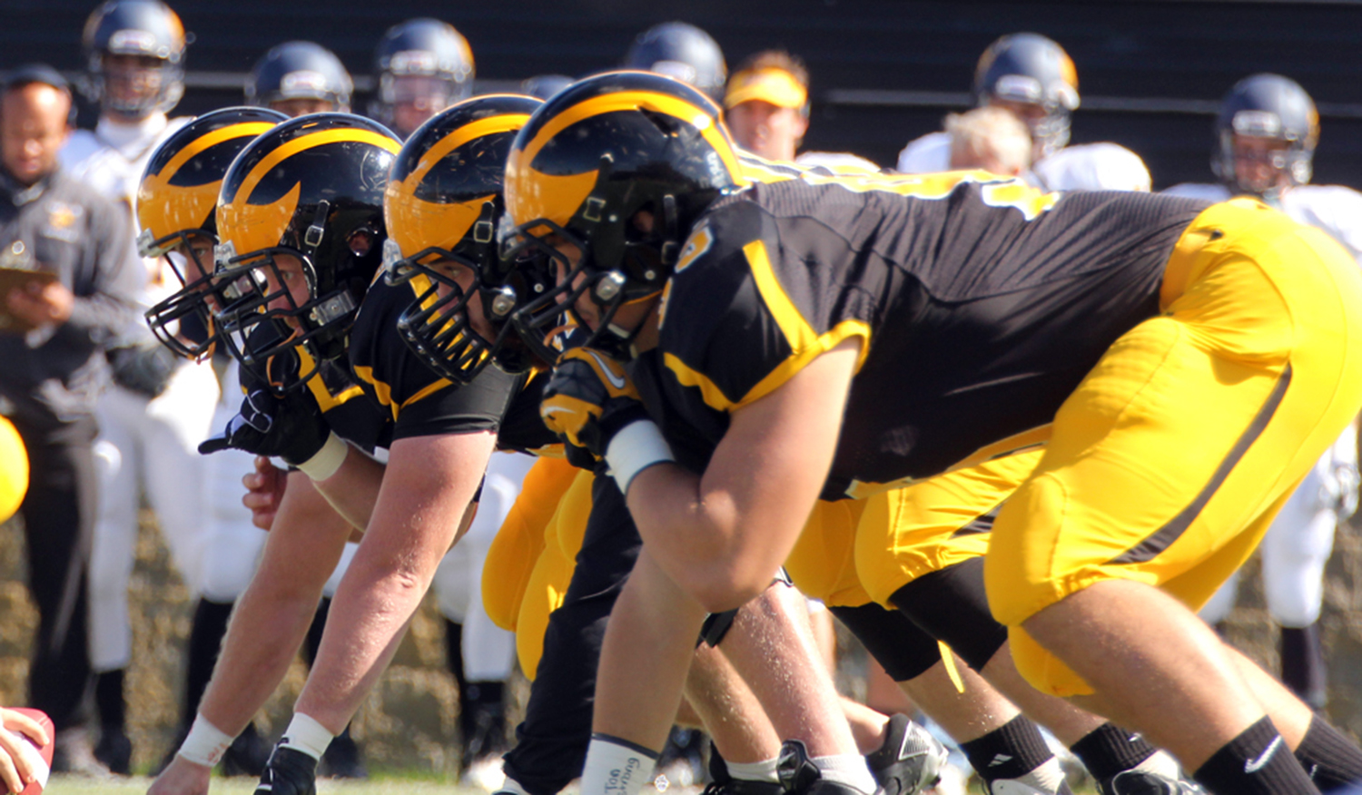 Football Looks To Keep Rolling At St. Olaf This Weekend