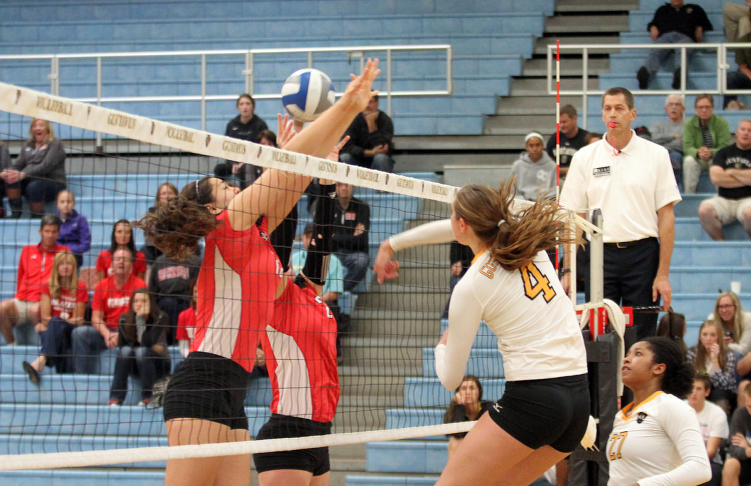 Volleyball Suffers 3-1 Setback To Saint Benedict