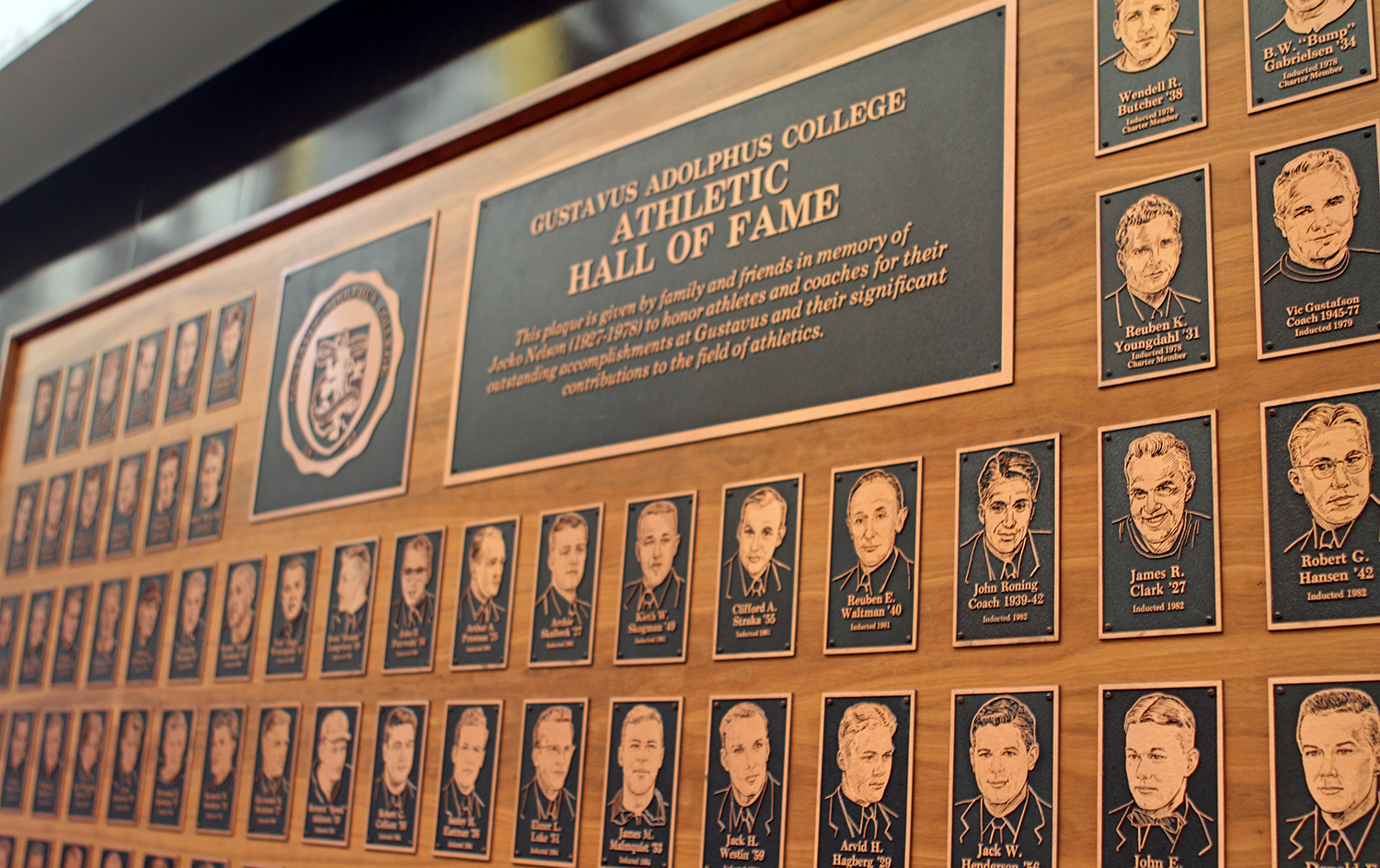 Gustavus Set To Induct Nine New Members Into Athletics Hall Of Fame This Saturday