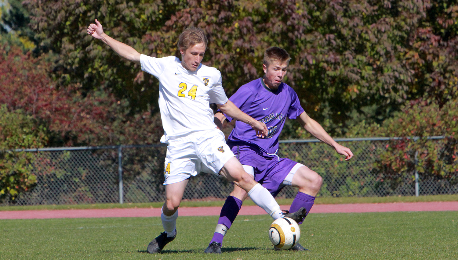 Brown’s Late Goal Pushes Men’s Soccer Past St. Thomas 1-0