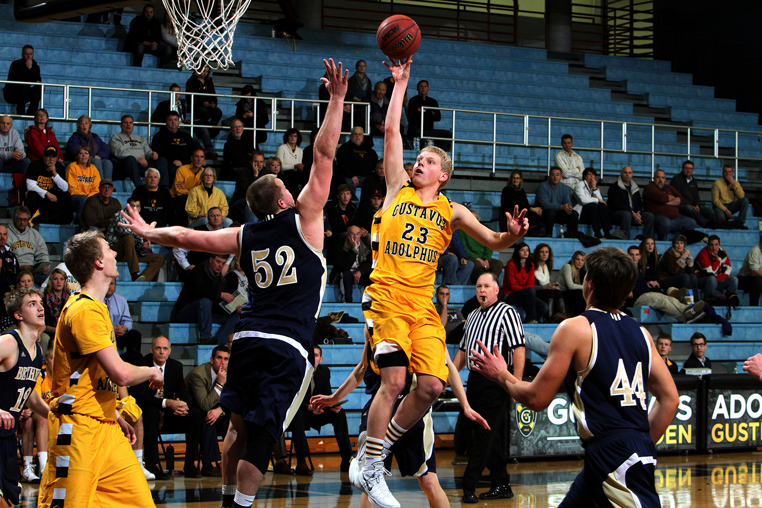 Men’s Basketball To Host Bethany Lutheran Tuesday