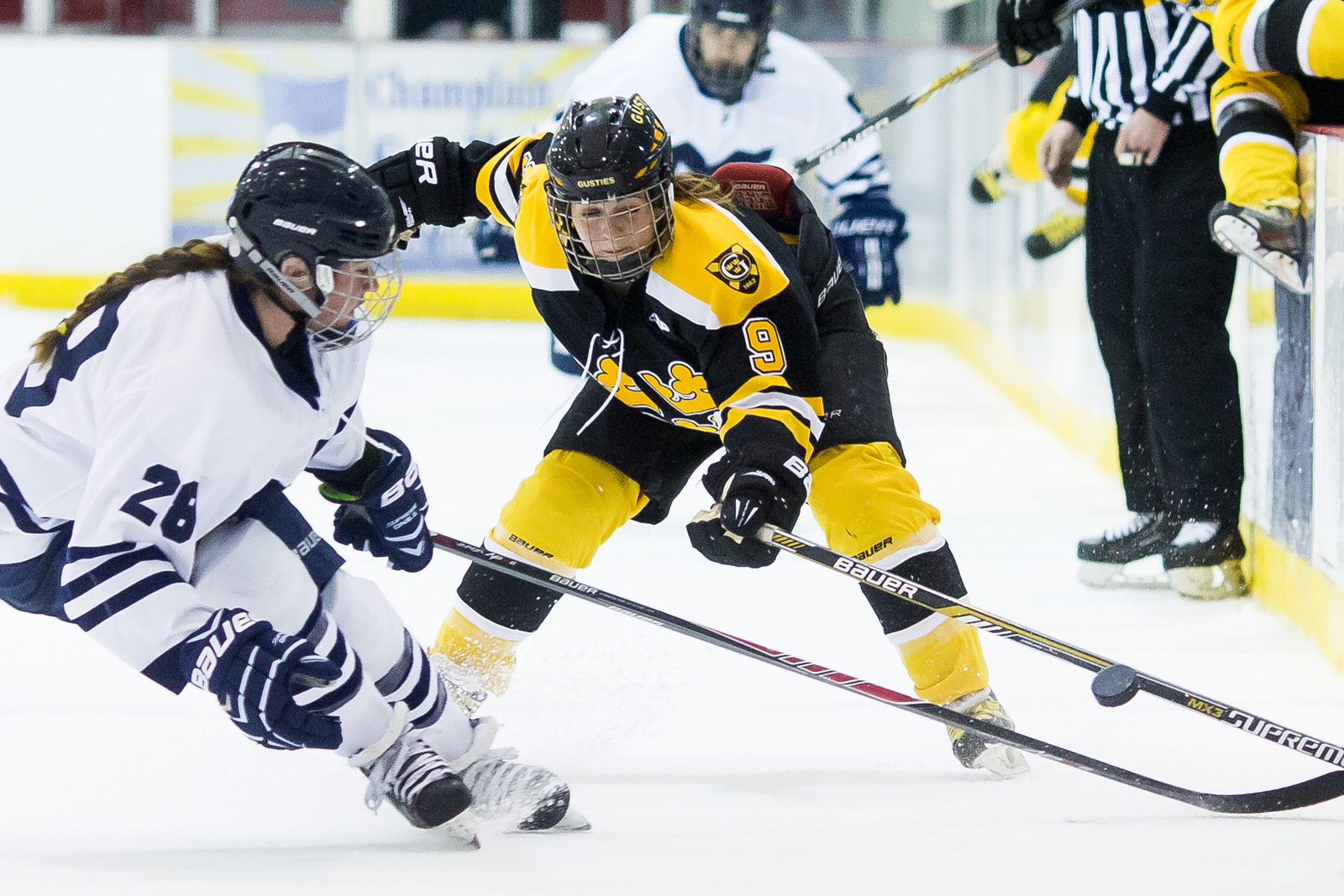 Women’s Hockey Clipped By No. 5 Middlebury 3-2 In OT