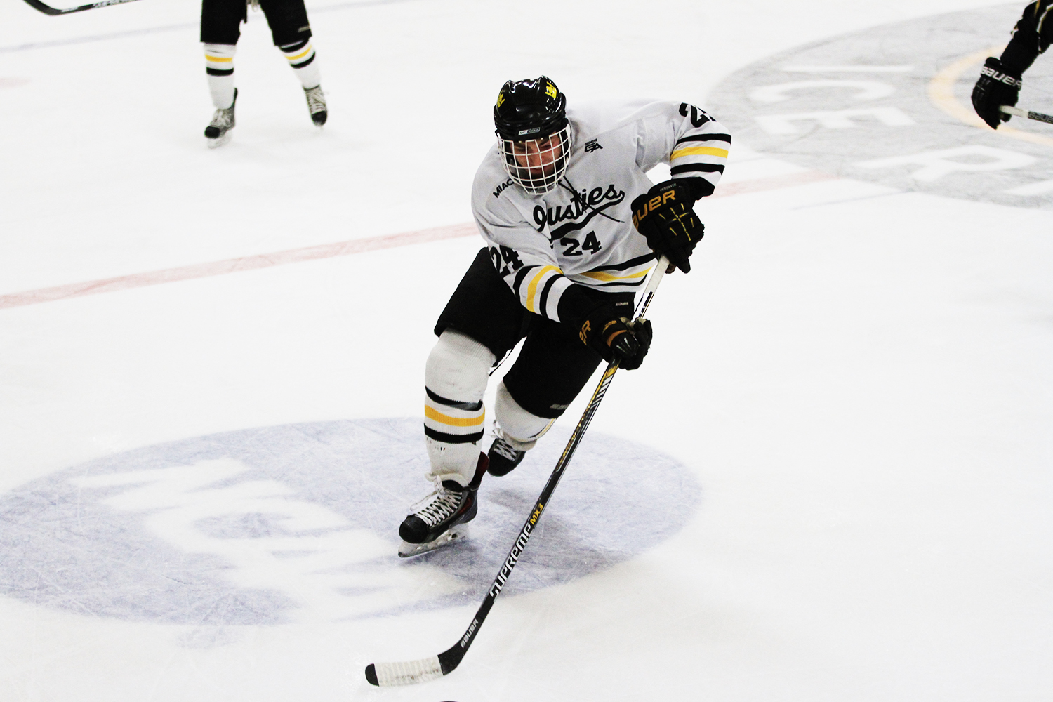 Men’s Hockey Skates To 3-3 Tie Against St. Olaf, Falls In Shootout