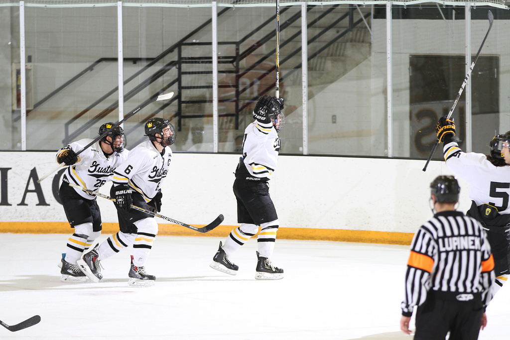 Deal’s Overtime Game-Winner Lifts Men’s Hockey Past Saint Mary’s’ 2-1