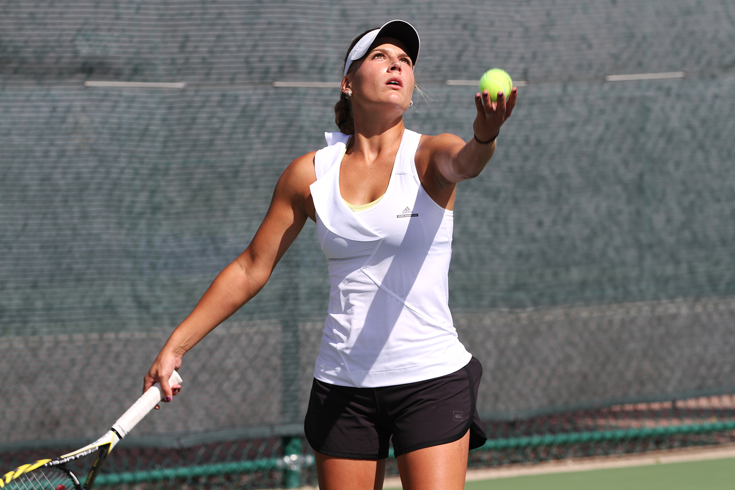 Michaela Schulz Named MIAC Women’s Tennis Athlete-Of-The-Week