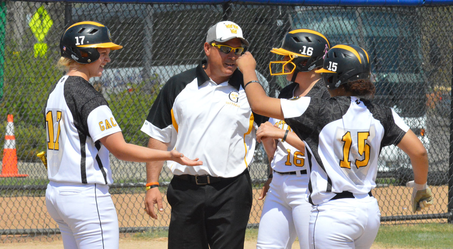 Sarah Rozell One-Hits St. Thomas In Softball’s 6-0 MIAC Playoff Win