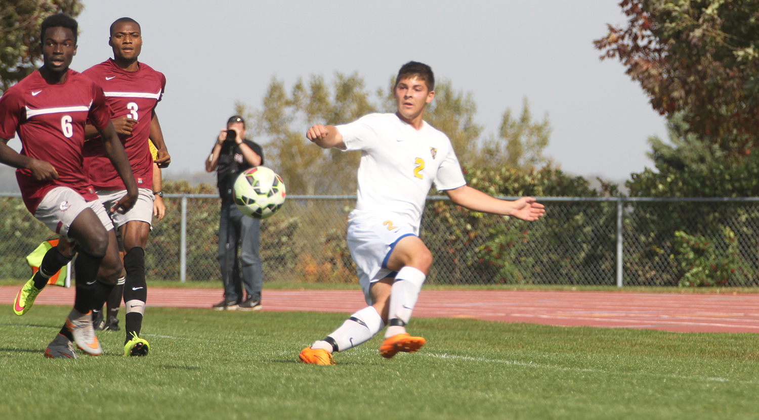 Men’s Soccer Ties Augsburg 1-1