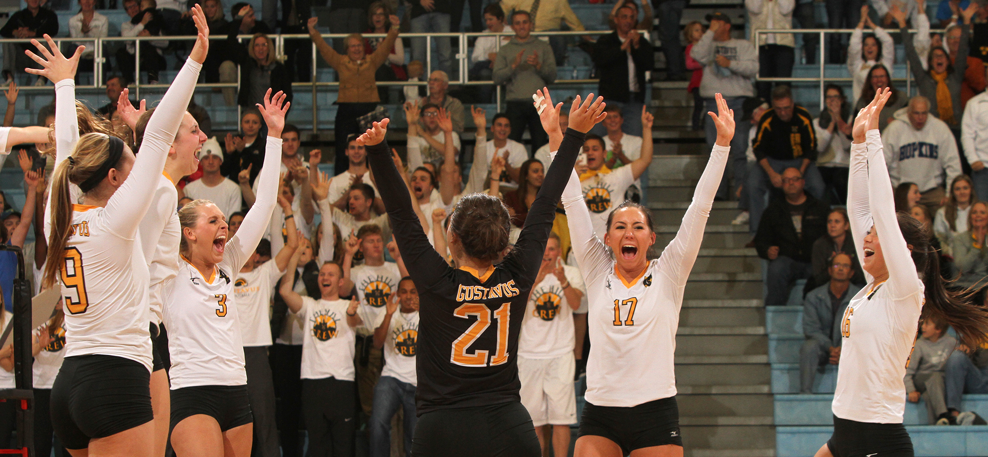 Volleyball Advances To MIAC Championship With Straight Set Win Over Saint Mary’s