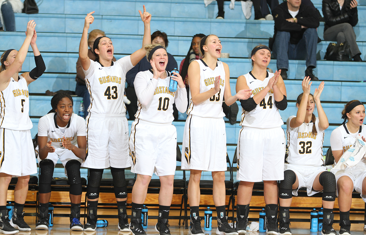 Women’s Basketball Wins Big With 86-49 Victory Over Macalester