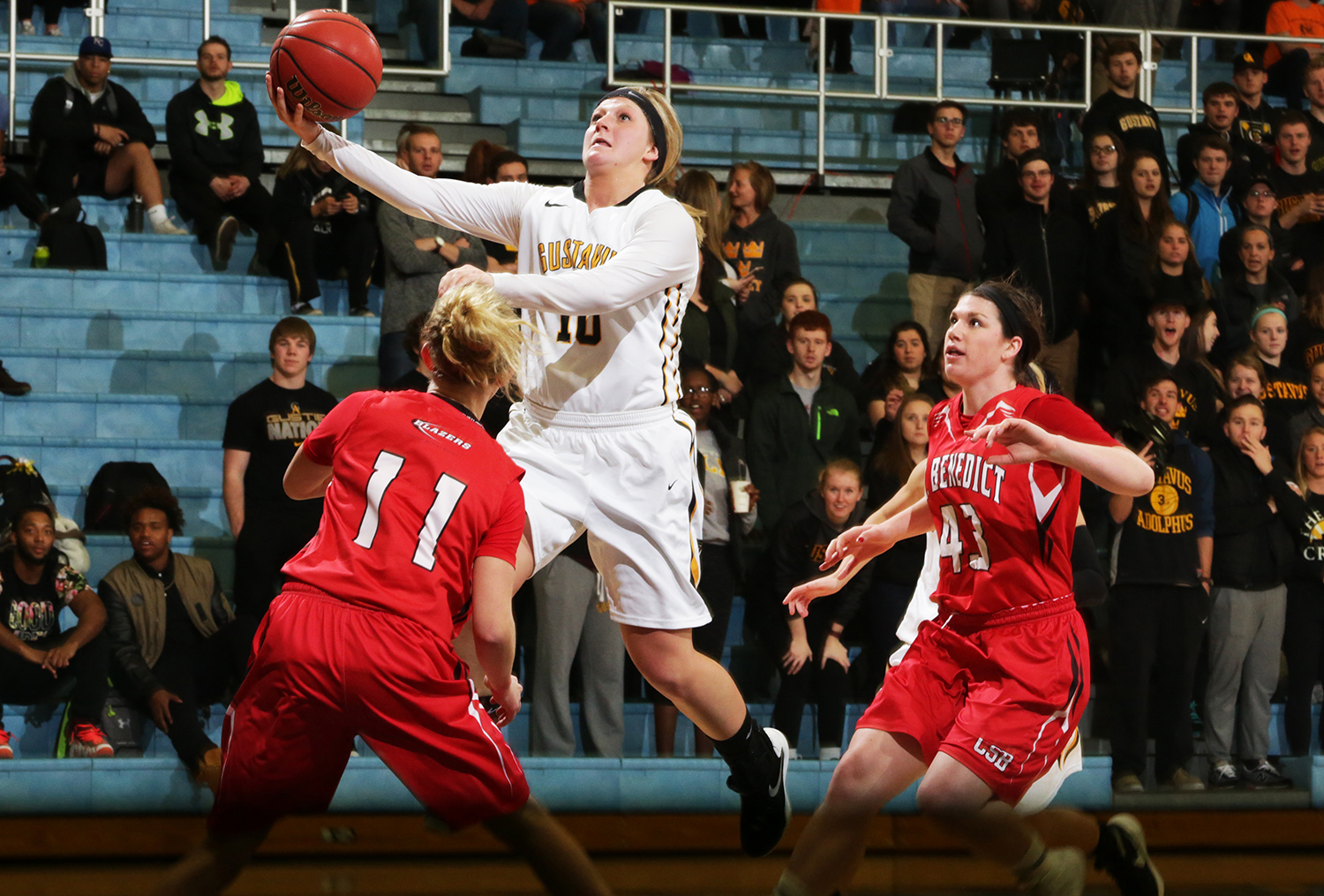 Women’s Basketball Earns First Playoff Win Since 2012 With 65-40 Victory Over Saint Benedict In MIAC Quarterfinals