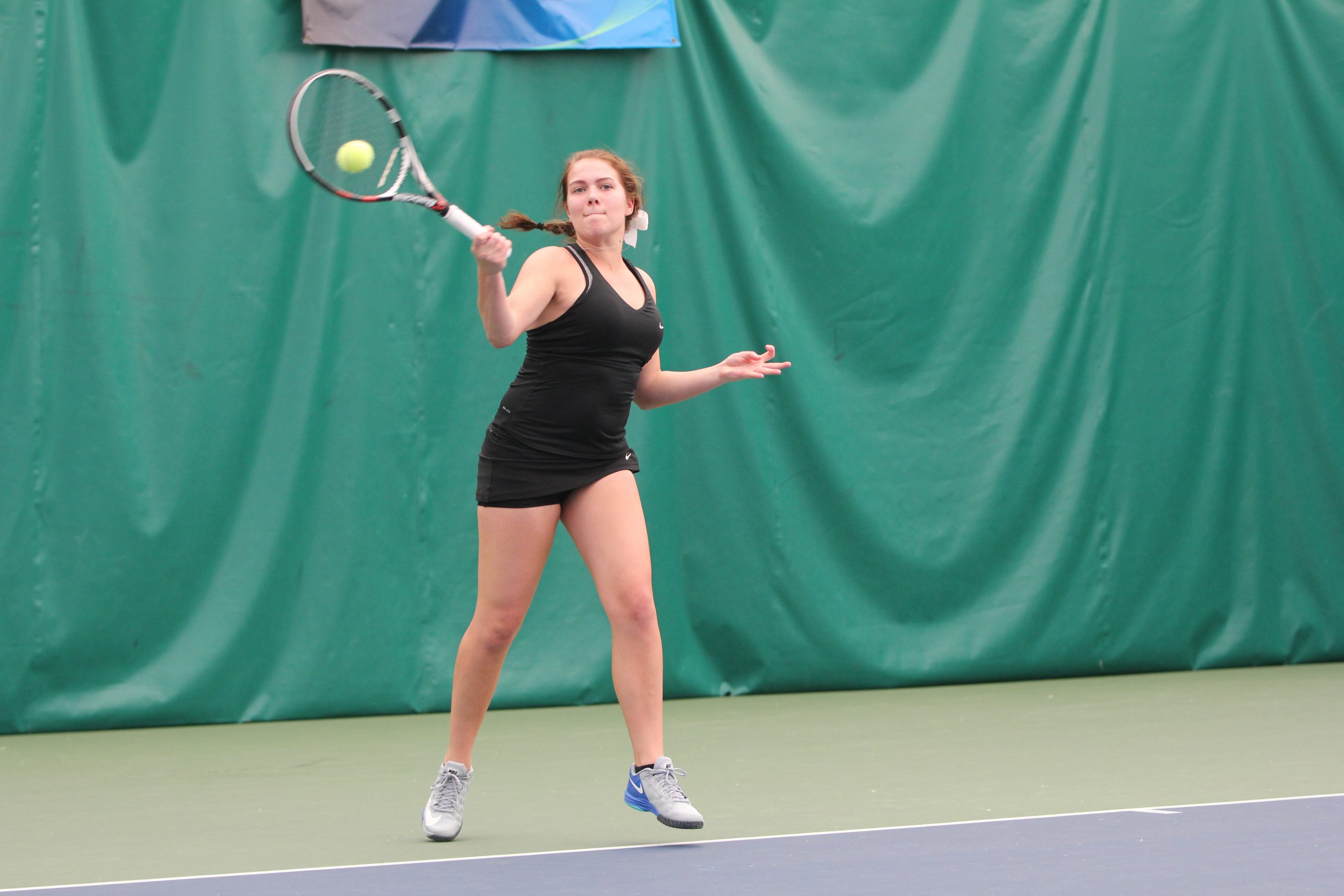 Women’s Tennis Goes 1-2 In Season-Opening Saturday