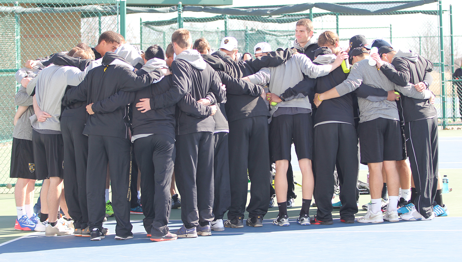 Men’s Tennis Takes Down No. 37 Kalamazoo & Bethany Lutheran