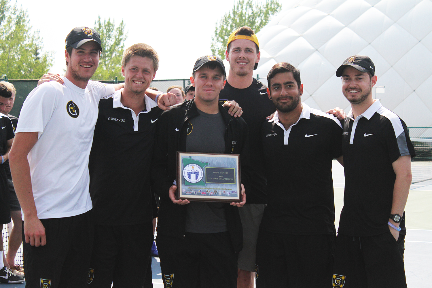 Men’s Tennis Concludes Season With 5-2 Loss To No. 8 Chicago In Third Round of NCAA Championships