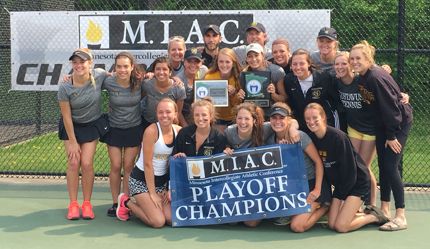 Women’s Tennis Blanks Carleton 5-0 To Claim MIAC Playoff Title & National Tournament Bid