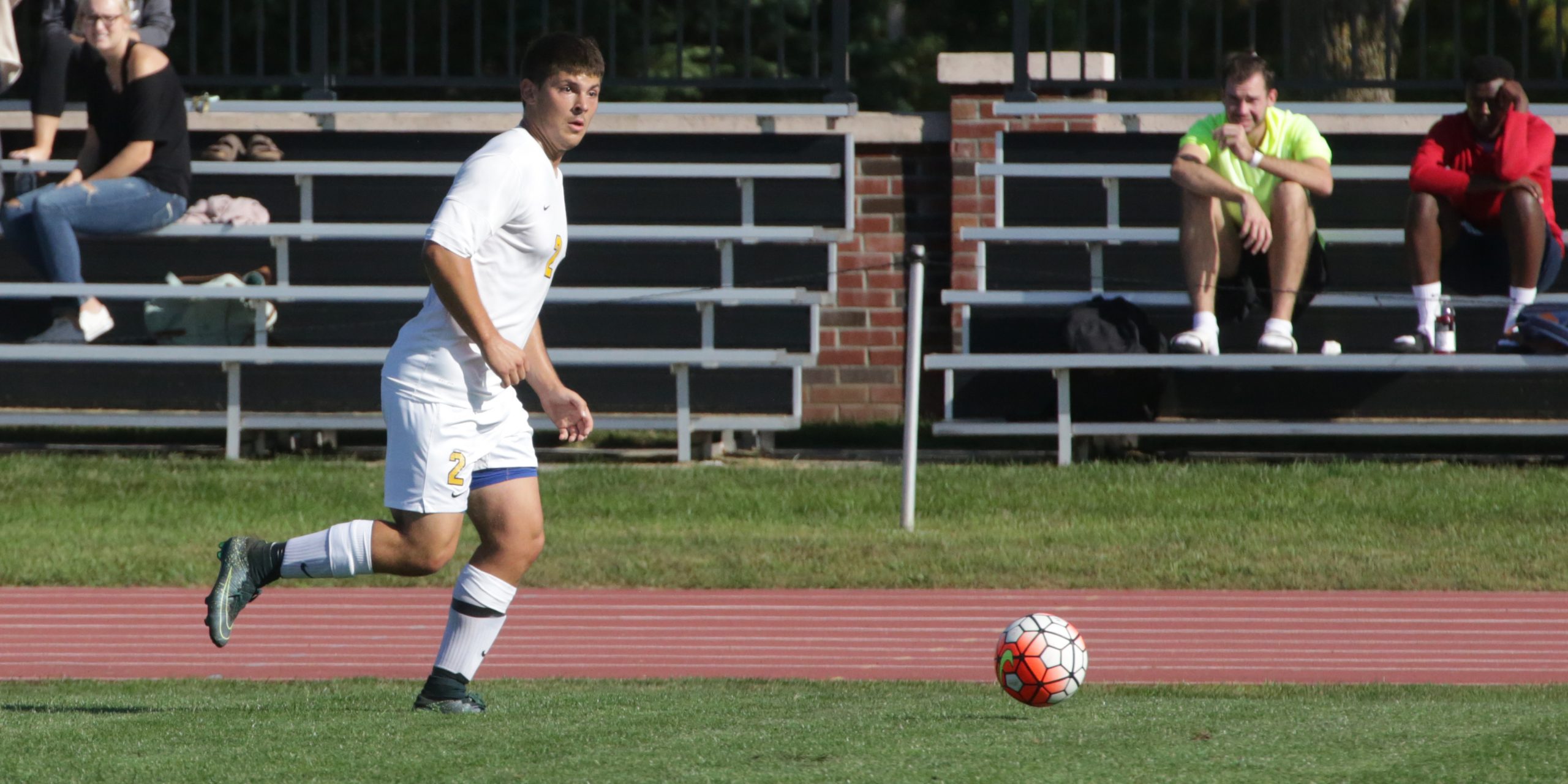 Men’s Soccer Ties St. Olaf 1-1