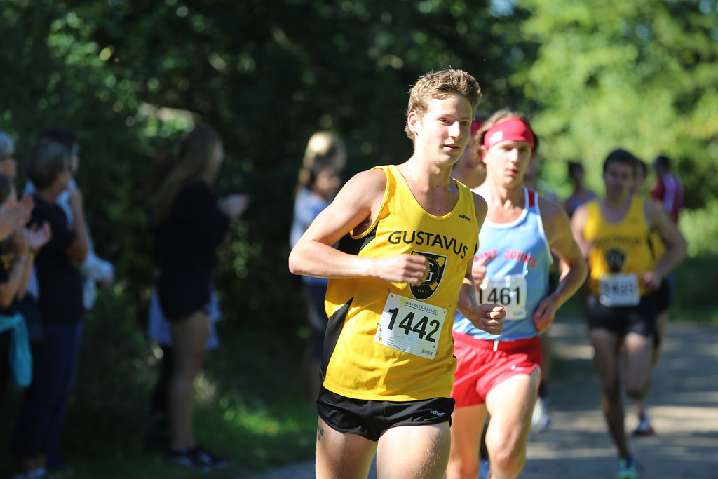 Men’s and Women’s Cross Country Take Home Alumni Meet Championship