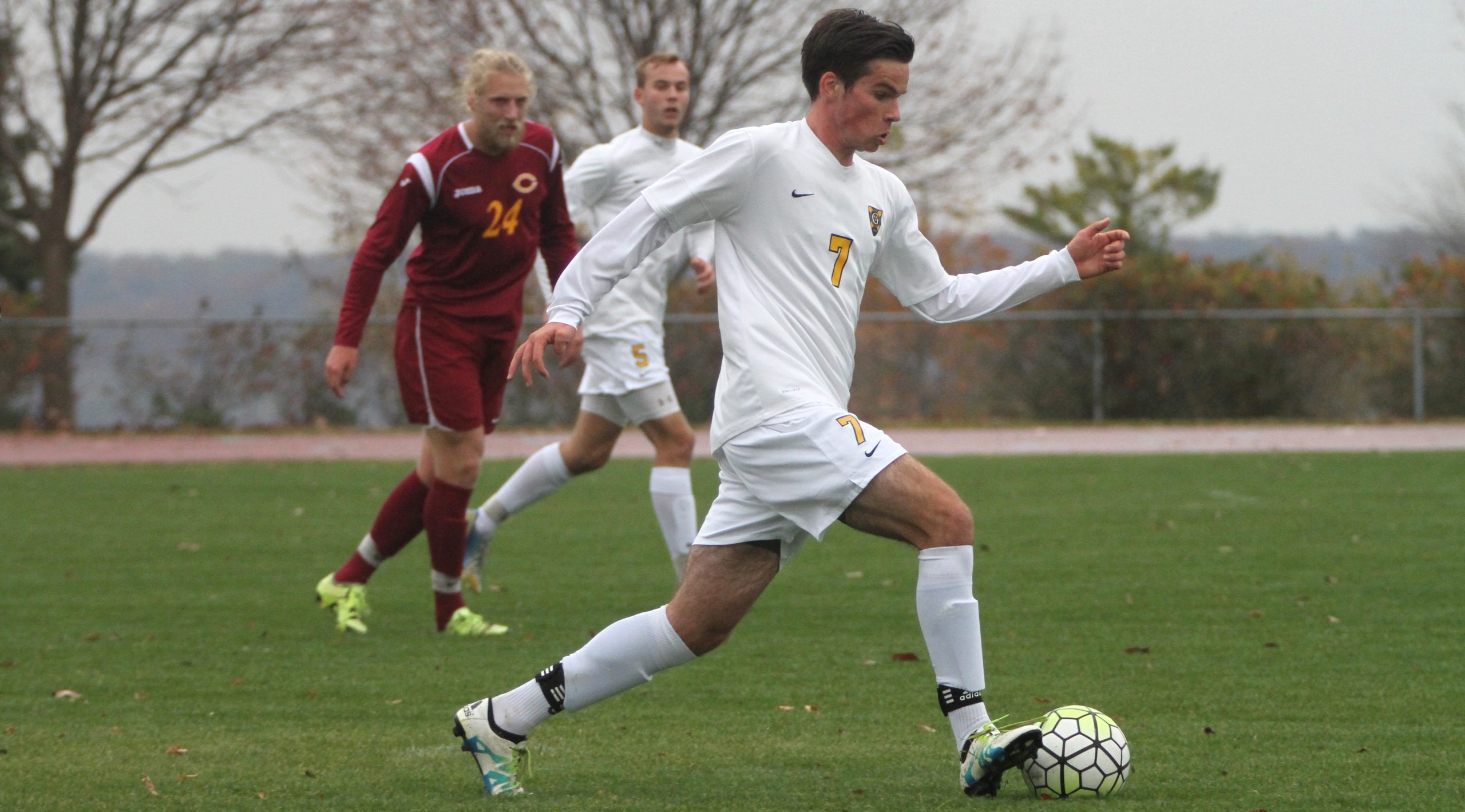 Men’s Soccer Secures MIAC Playoff Berth With 2-0 Shutout Over Concordia