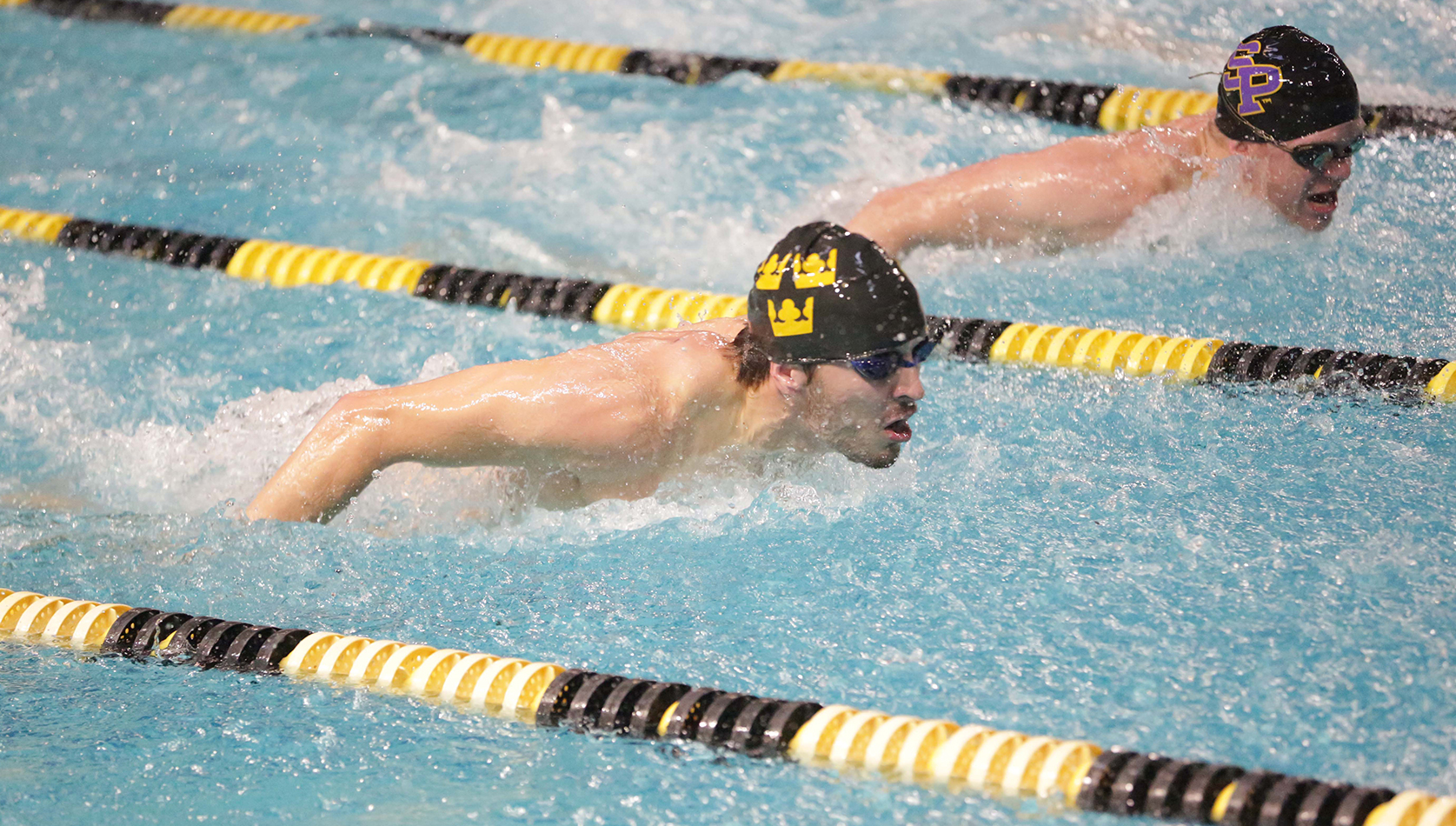 Men’s Swimming And Diving Edged By UW-Stevens Point In Season Opener